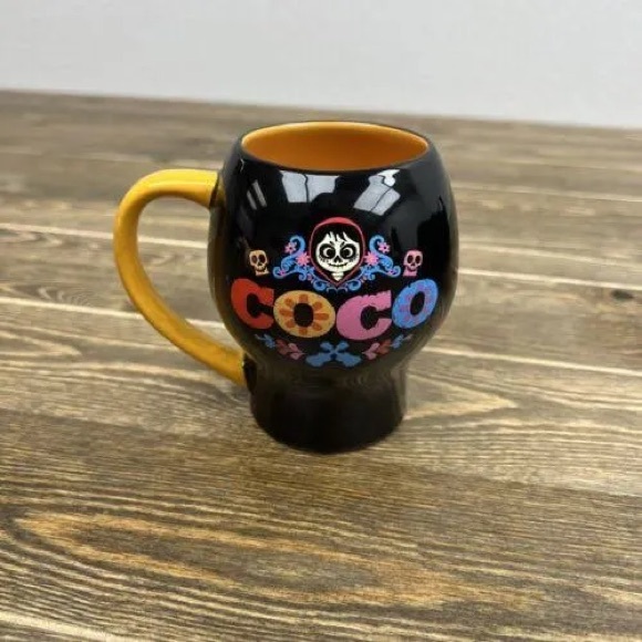 NWOT Disney Coco coloring changing Mug - Picture 7 of 7